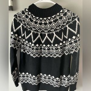 Loft black and white pullover sweater size small